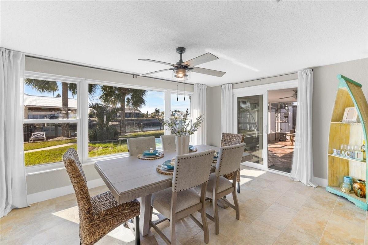 Listing photo id 15 for 4016 Flamingo Boulevard