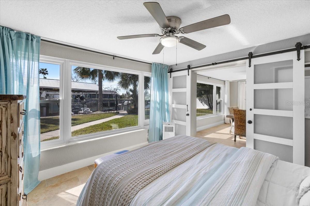 Listing photo id 23 for 4016 Flamingo Boulevard