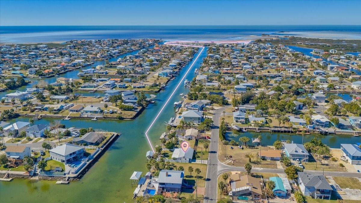 Listing photo id 2 for 4016 Flamingo Boulevard