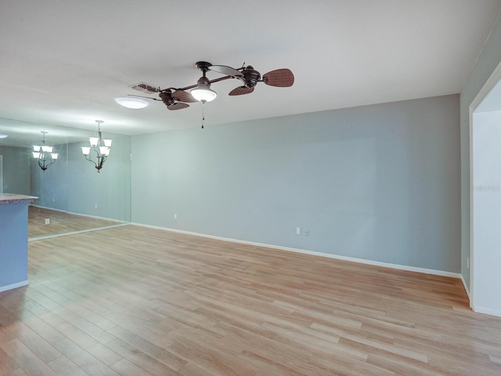 Image 11 of 35 For 365 Durham Court