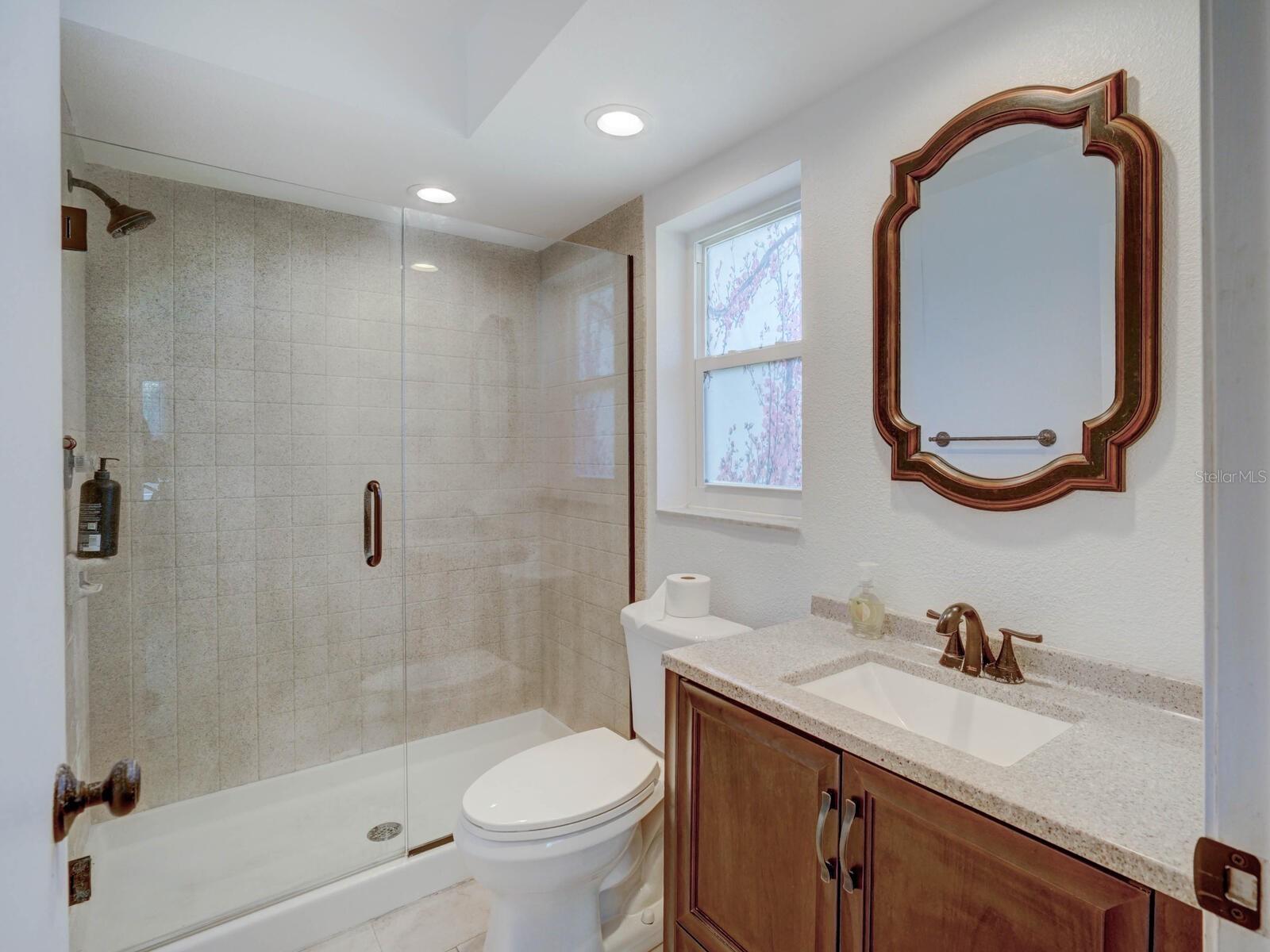 Image 23 of 35 For 365 Durham Court