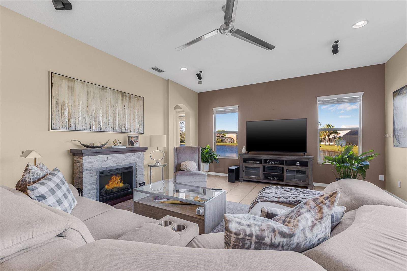 Image 18 of 46 For 4315 70th Avenue E