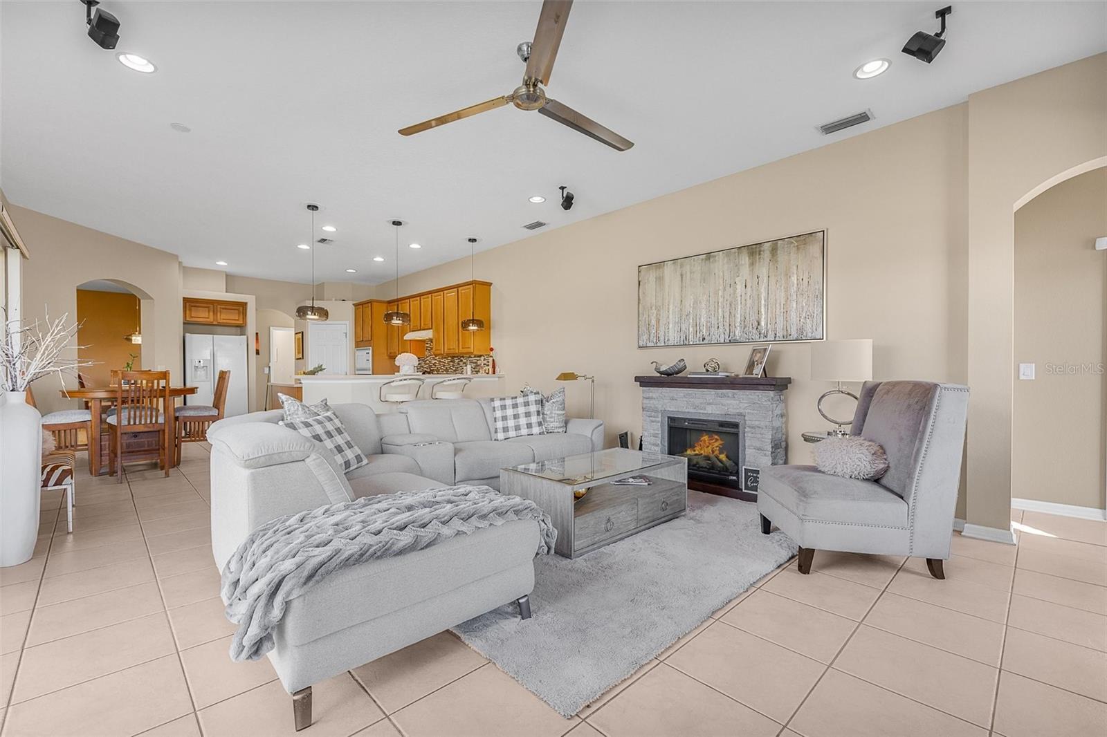 Image 20 of 46 For 4315 70th Avenue E