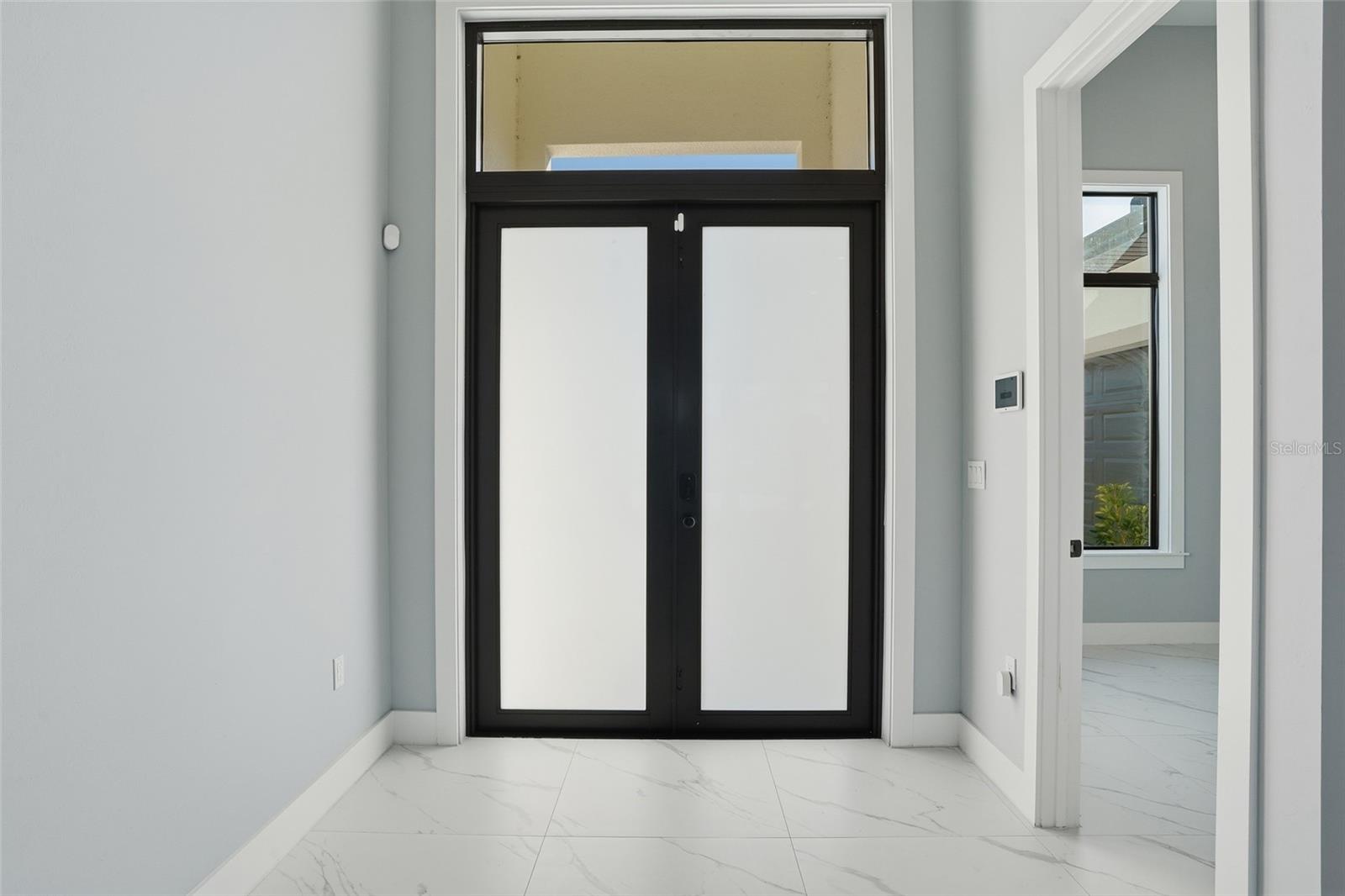 Image 3 of 25 For 2415 56th Avenue Ne