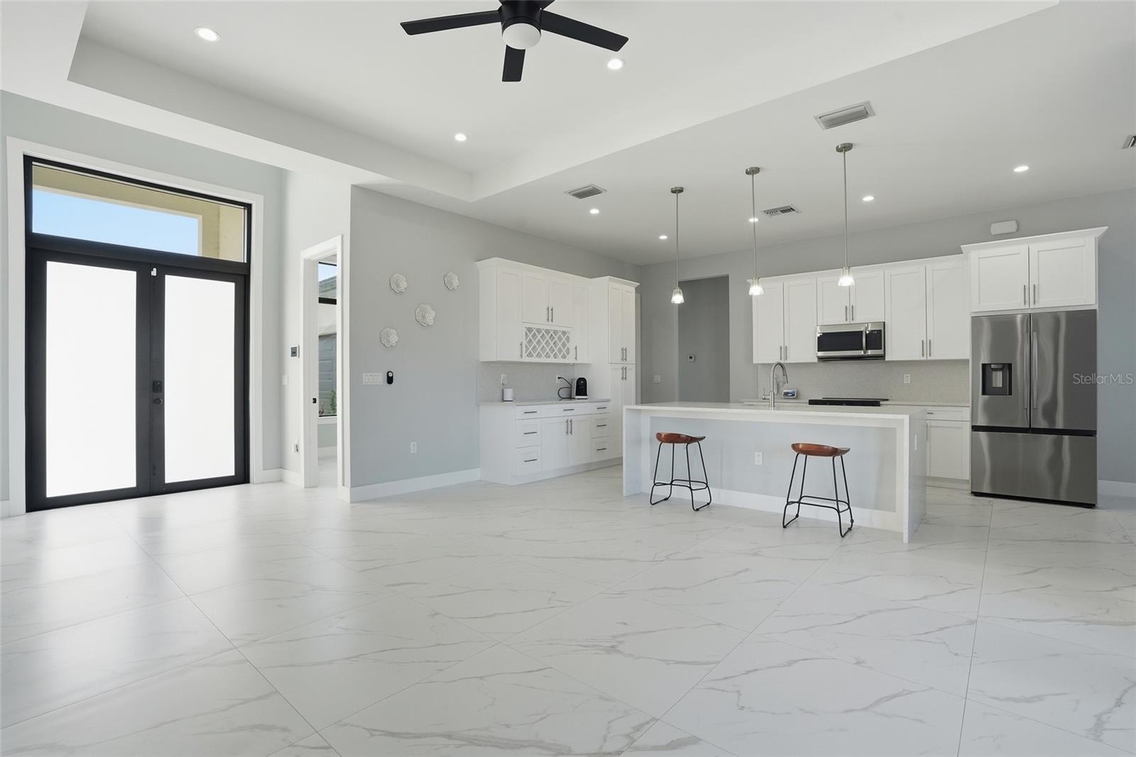 Image 5 of 25 For 2415 56th Avenue Ne