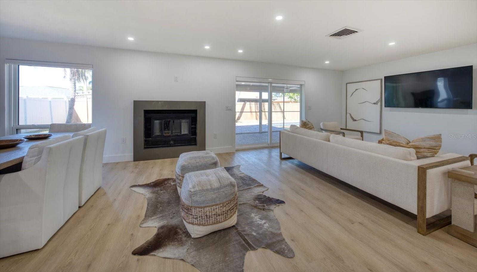 Image 10 of 27 For 2031 Tanglewood Way Ne