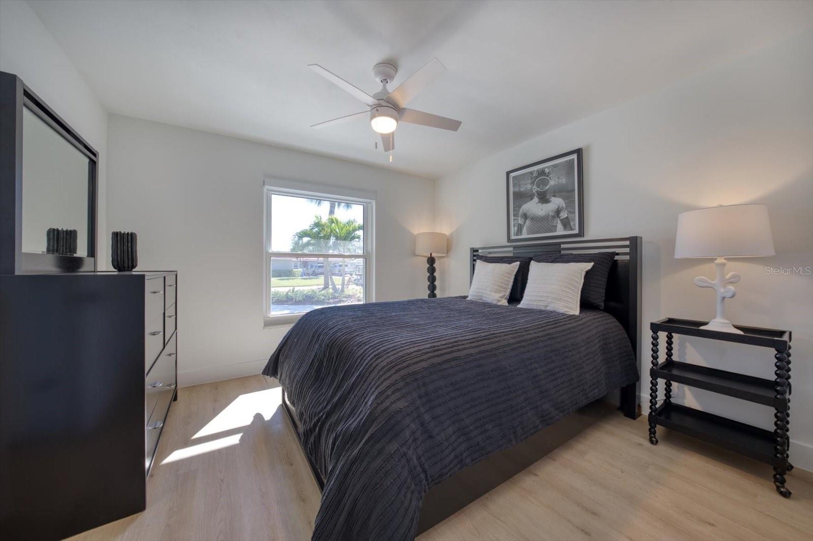 Image 16 of 27 For 2031 Tanglewood Way Ne