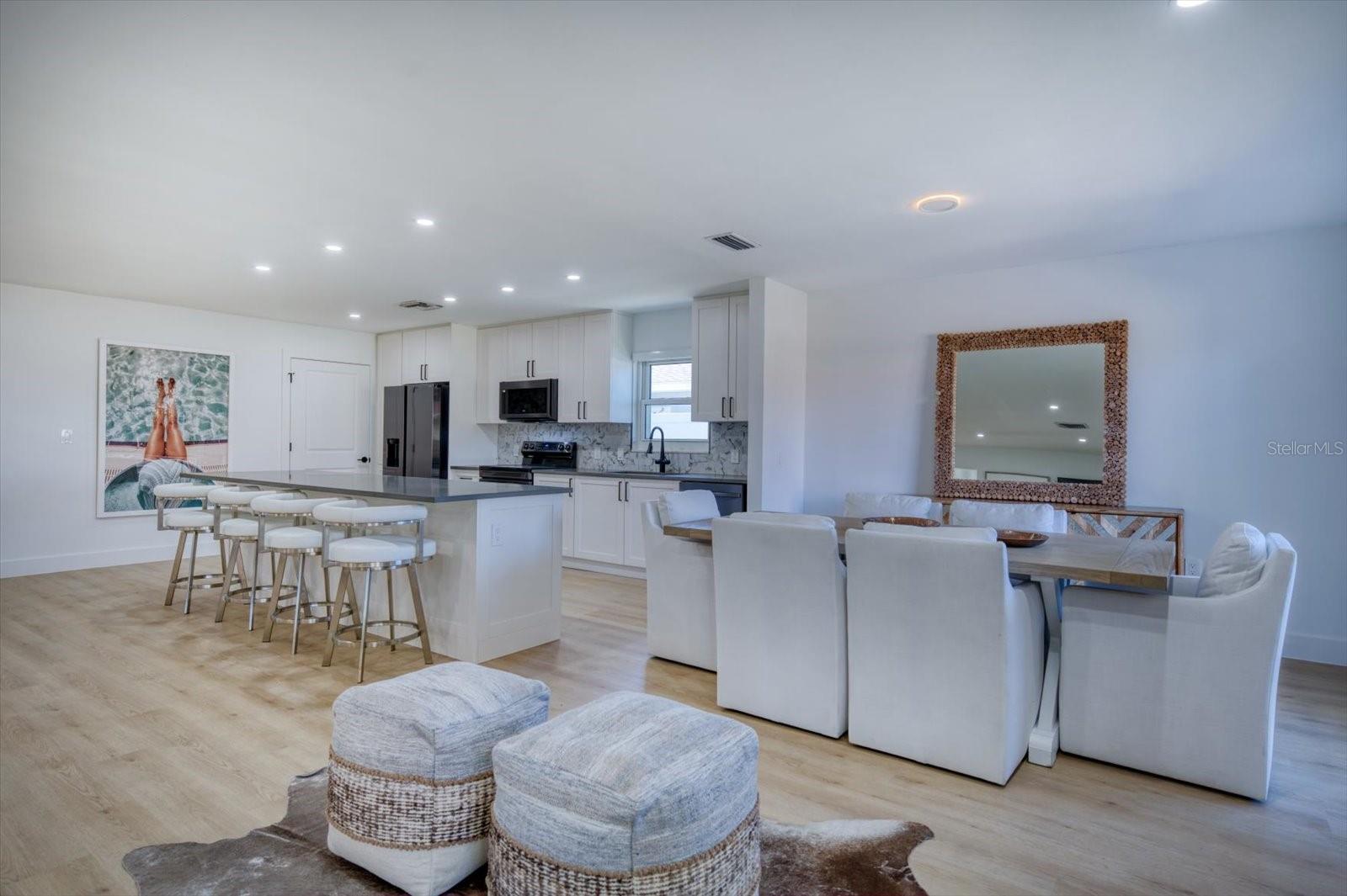 Image 6 of 27 For 2031 Tanglewood Way Ne