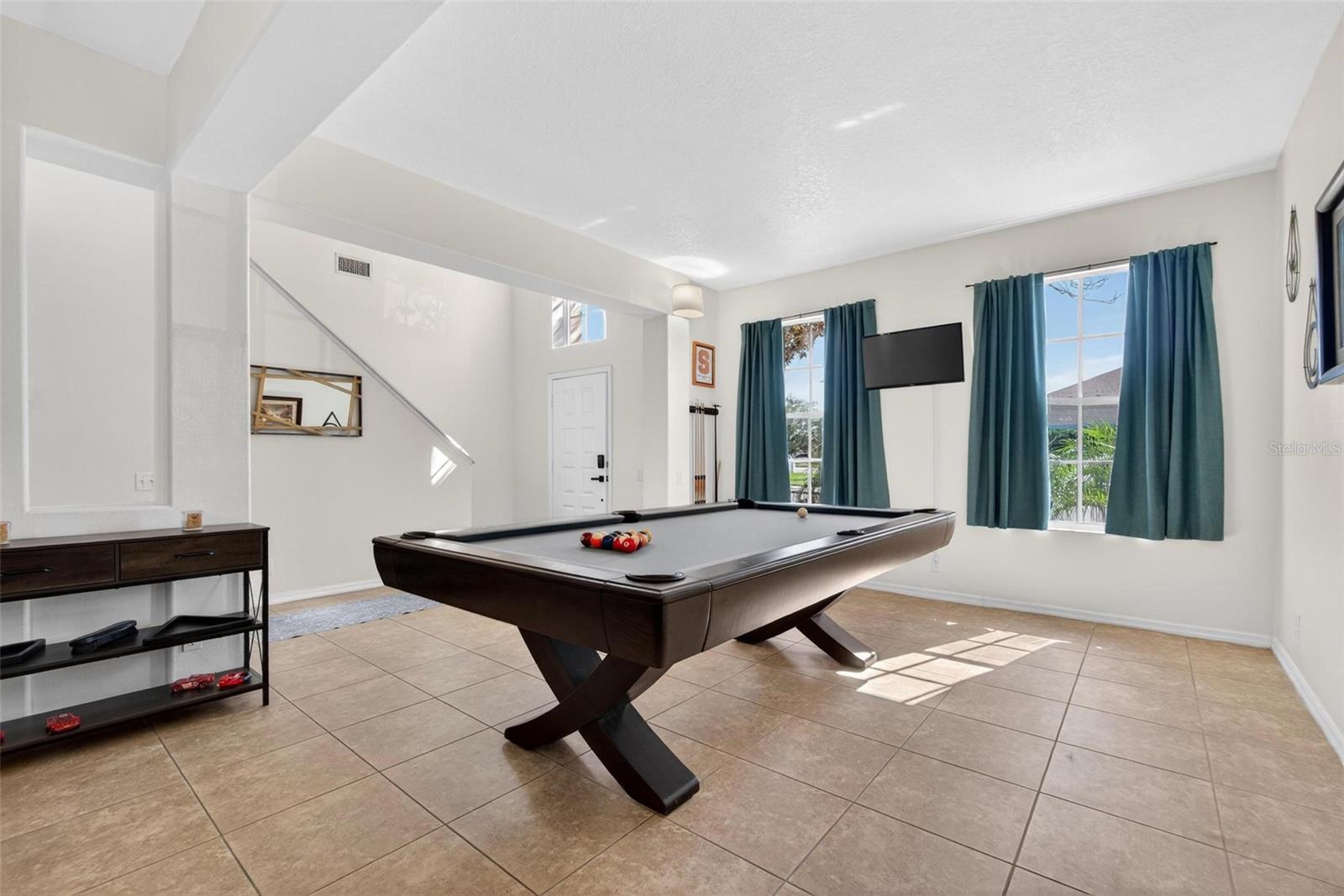 Image 2 of 40 For 1006 Robinwood Drive