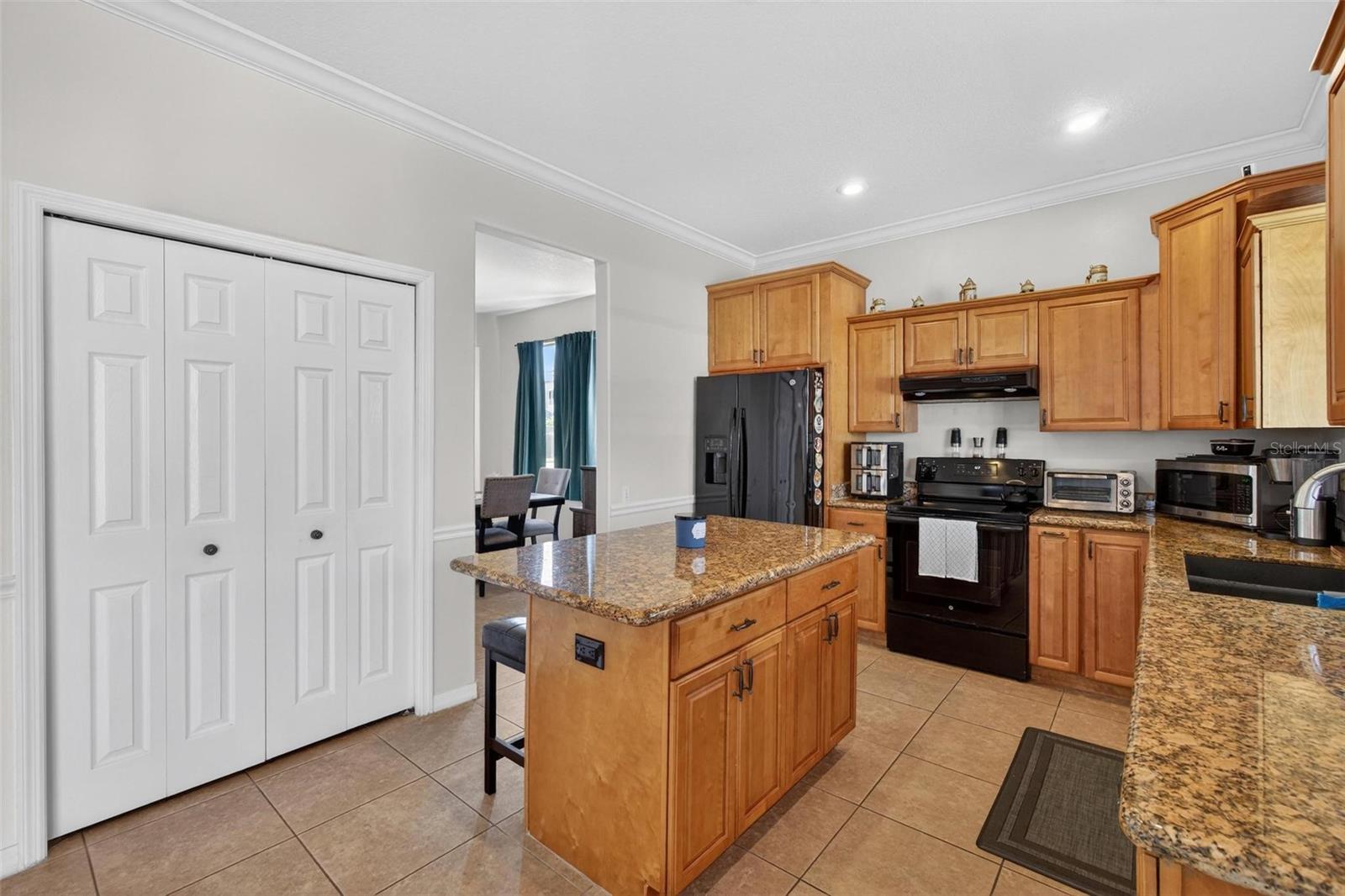 Image 6 of 40 For 1006 Robinwood Drive