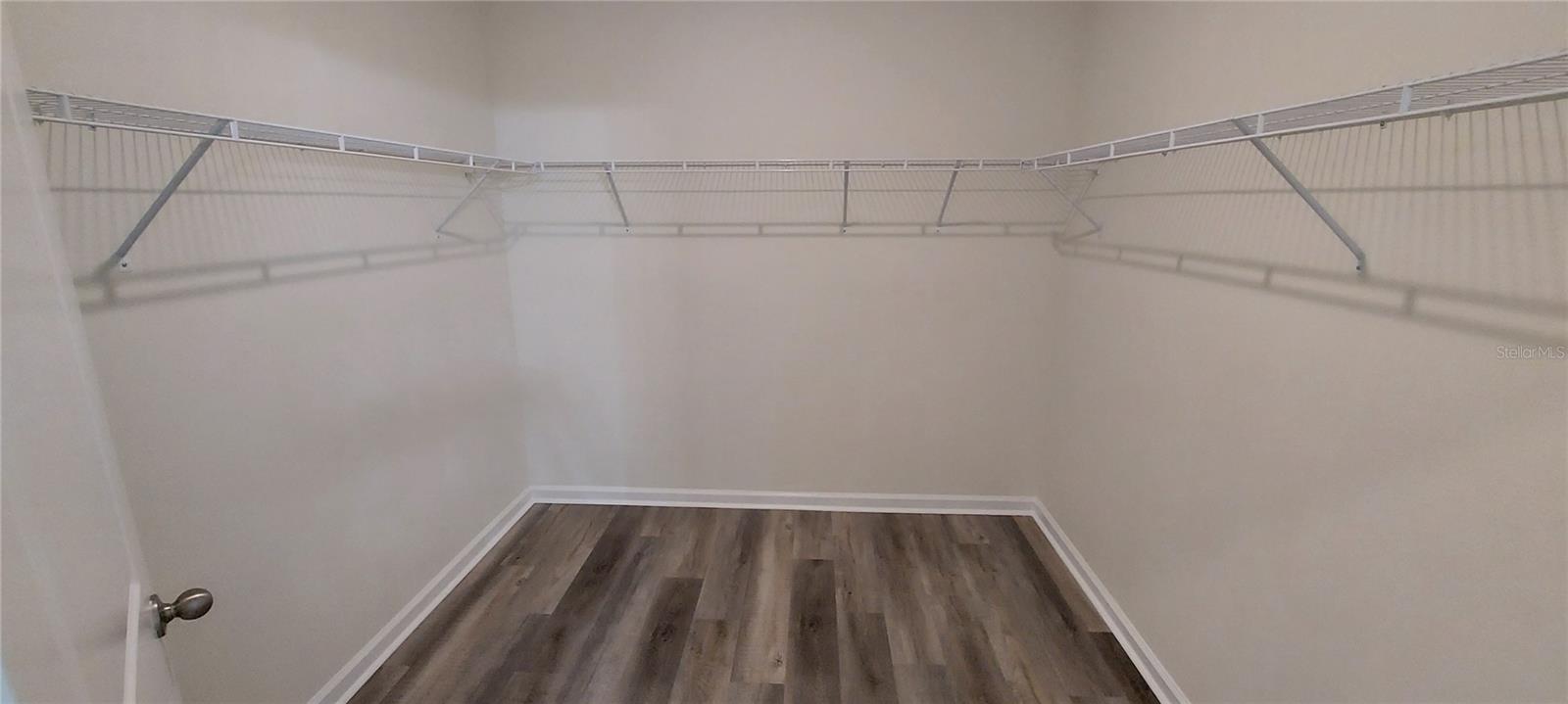 Image 17 of 36 For 856 Kings Pine Court