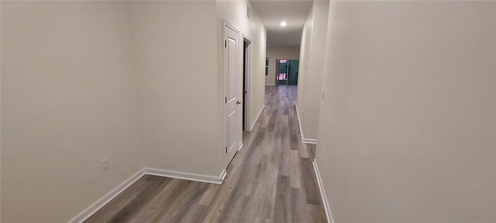 Image 19 of 36 For 856 Kings Pine Court