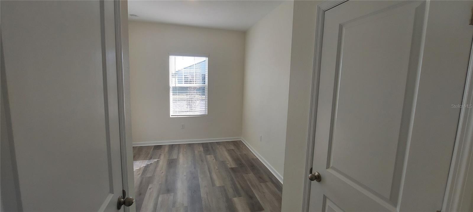 Image 23 of 36 For 856 Kings Pine Court