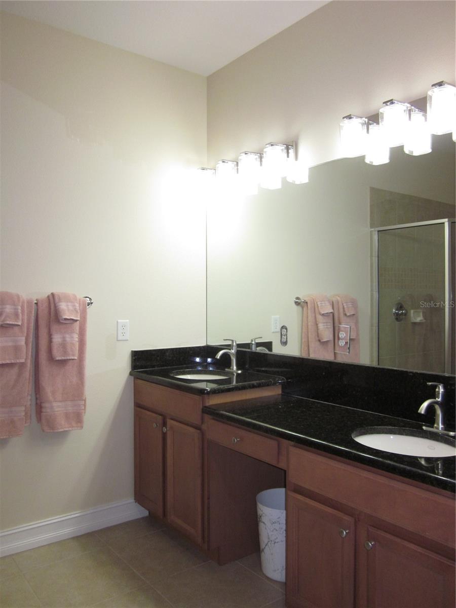 Image 31 of 39 For 4015 Courtside Way