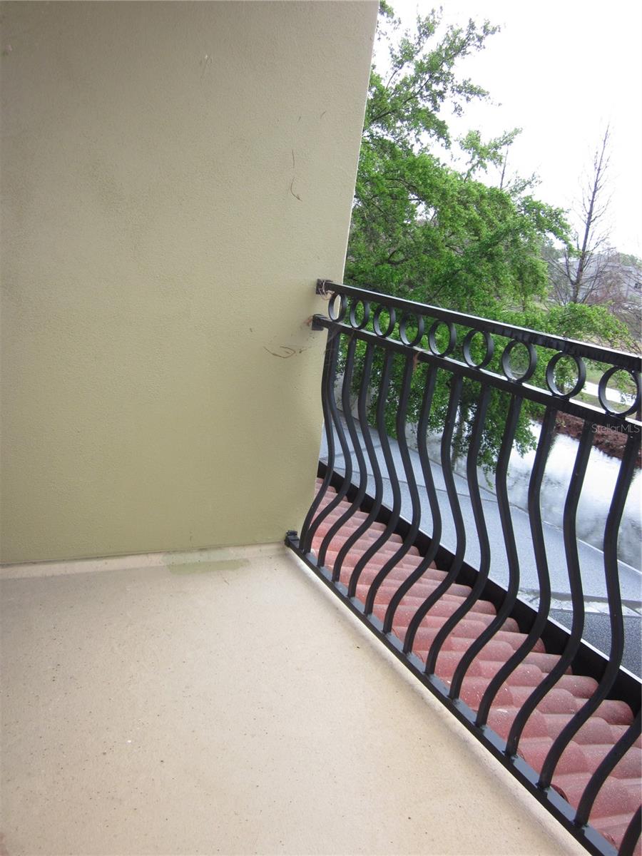 Image 32 of 39 For 4015 Courtside Way