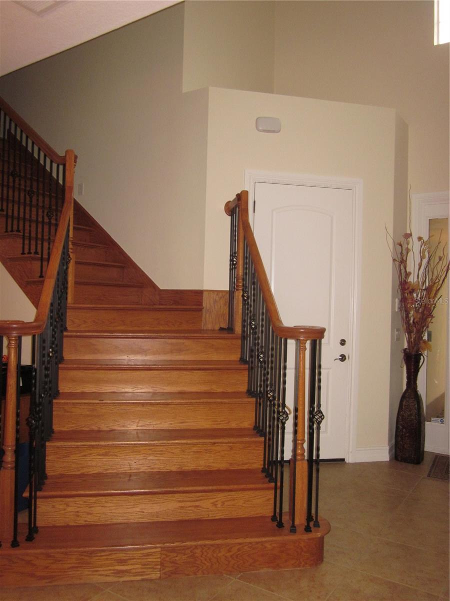 Image 6 of 39 For 4015 Courtside Way