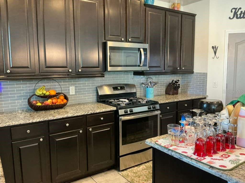 Image 12 of 34 For 1002 Berry Leaf Court