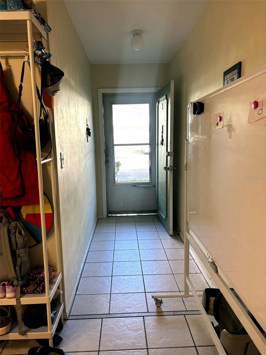 Image 3 of 19 For 1433 Belcher Road B2