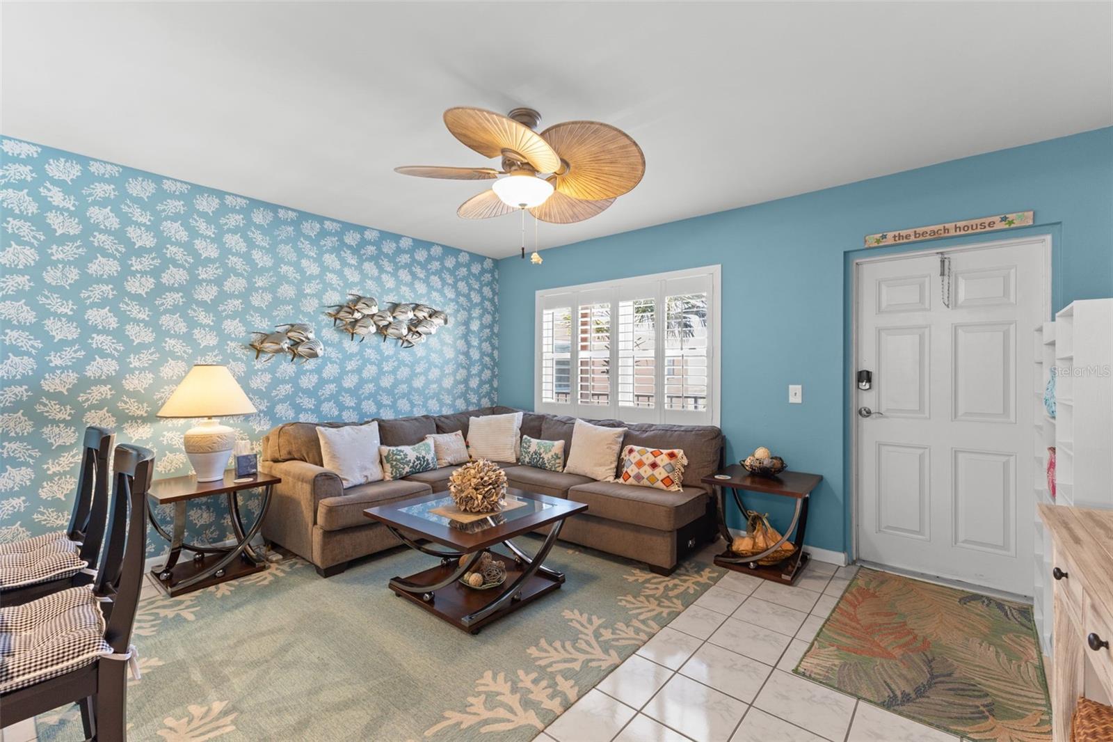 Image 12 of 50 For 10280 Gulf Boulevard 25