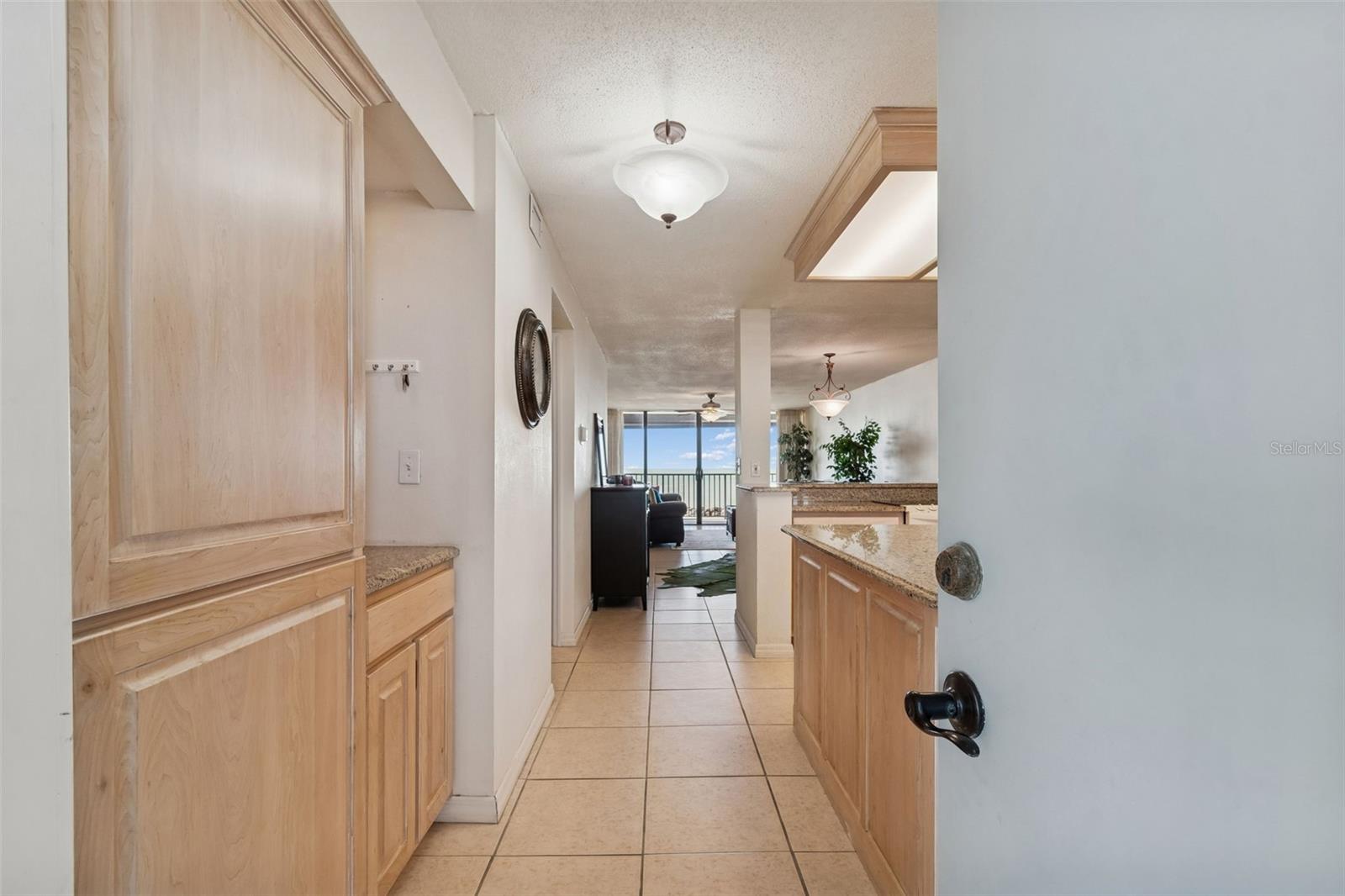 Image 7 of 52 For 7100 Sunset Way 302