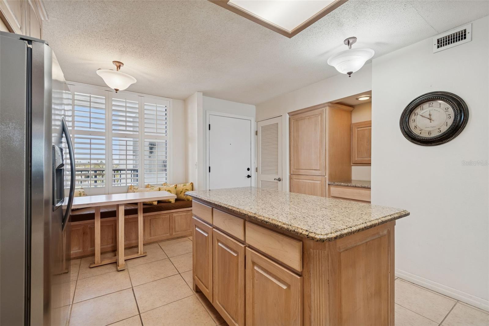 Image 9 of 52 For 7100 Sunset Way 302