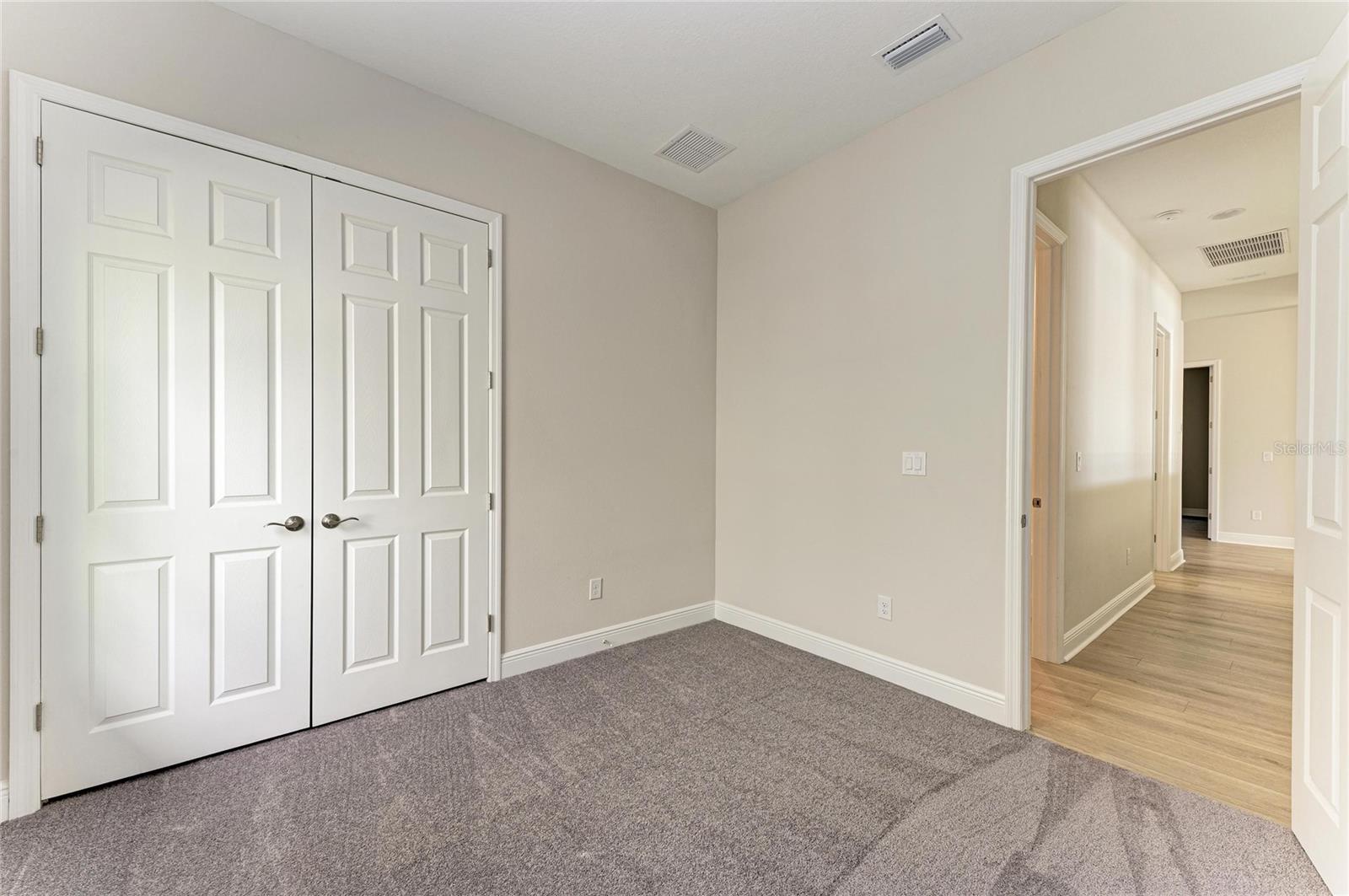 Listing photo id 22 for 14867 Rider Pass Drive