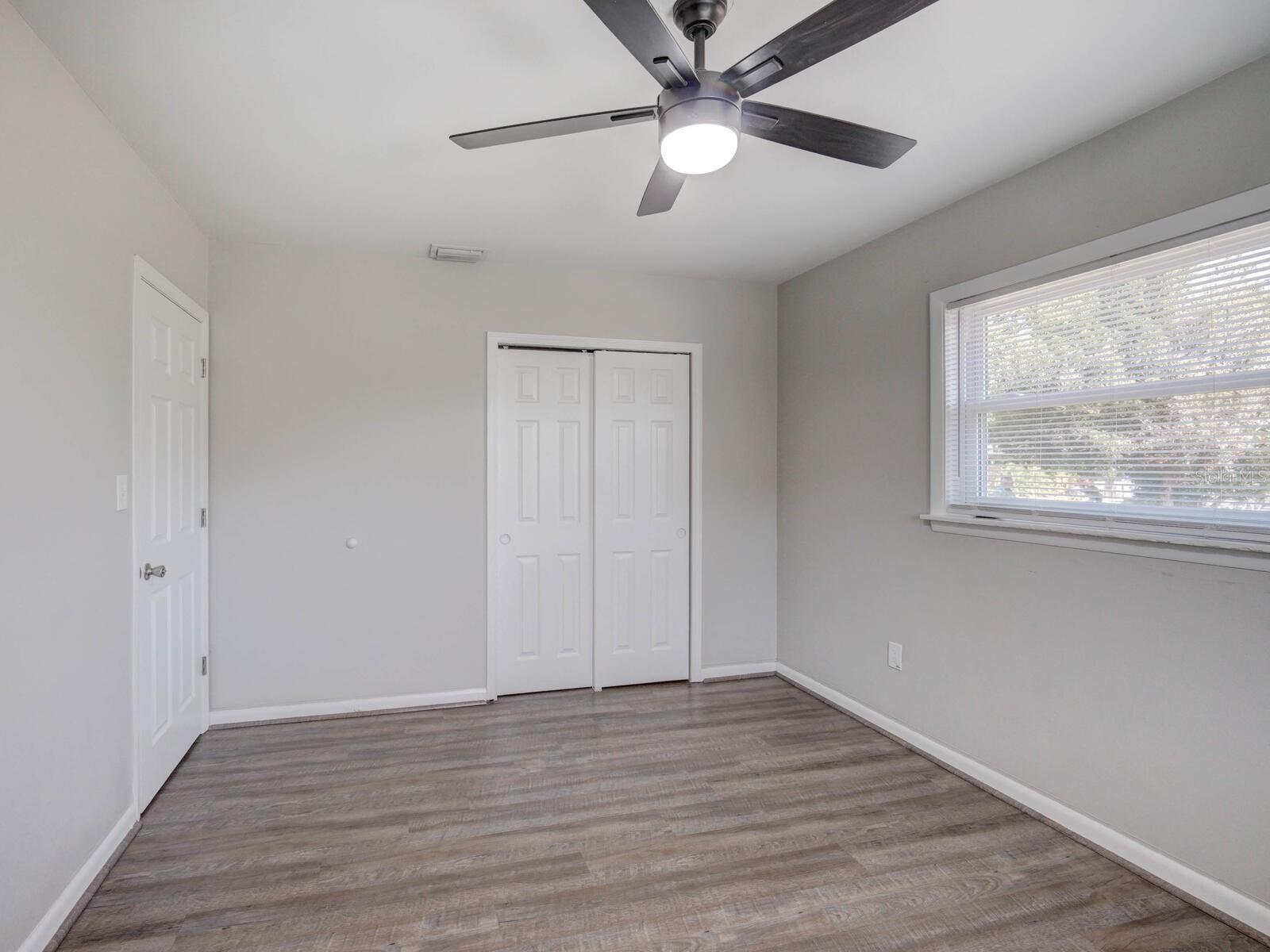 Image 14 of 36 For 2004 Culberson Avenue