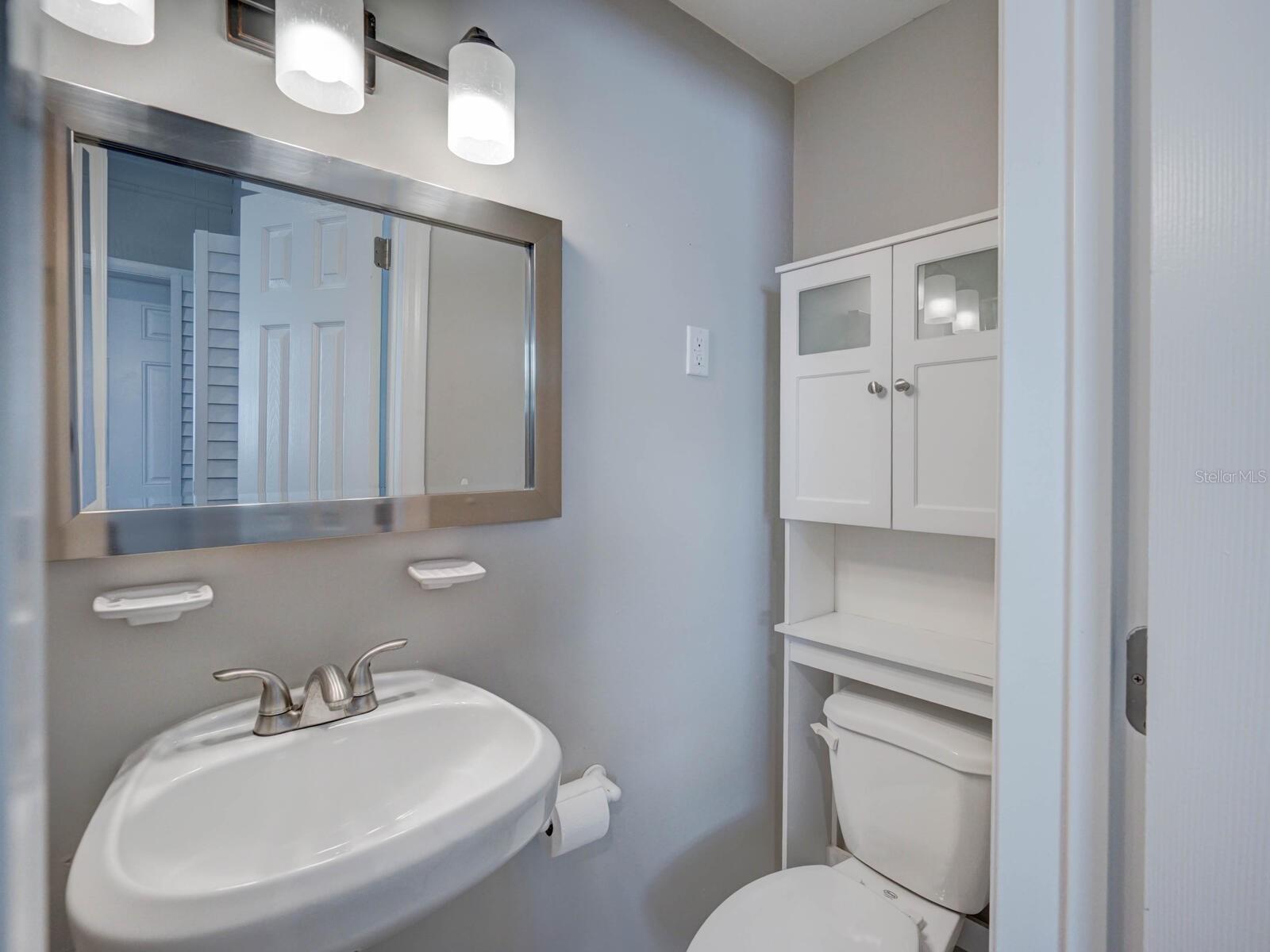 Image 21 of 36 For 2004 Culberson Avenue