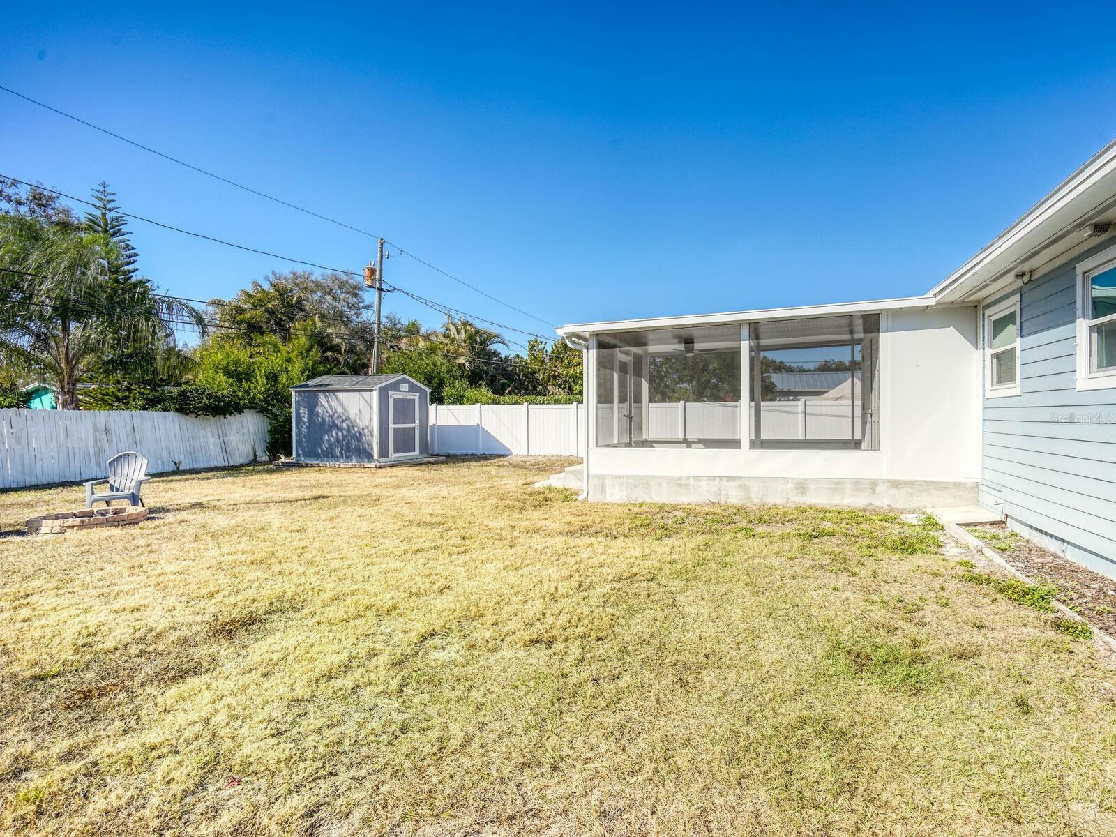 Image 31 of 36 For 2004 Culberson Avenue