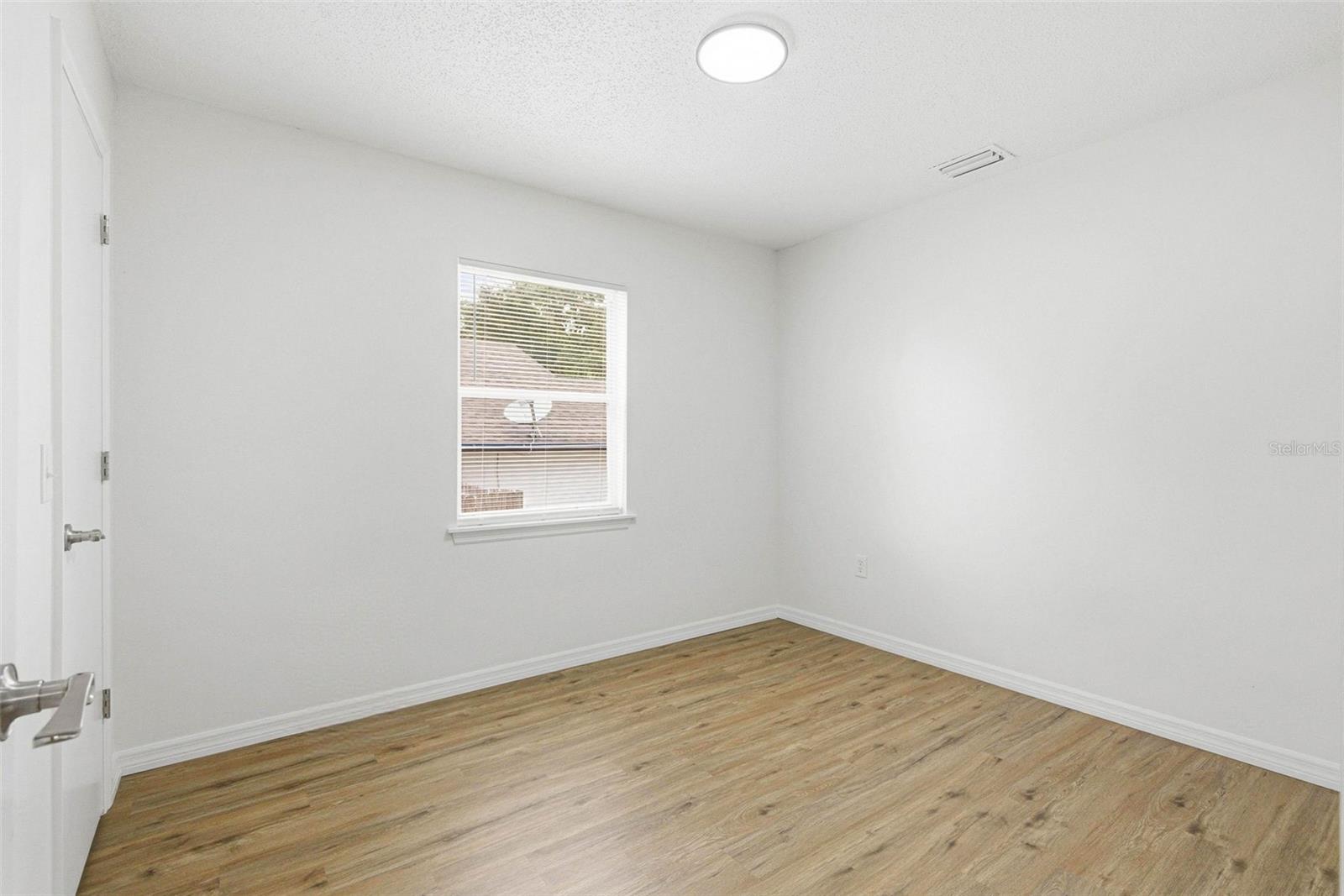 Image 12 of 23 For 5155 Martinique Drive