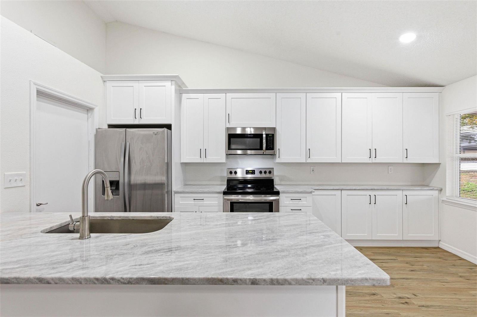 Image 5 of 23 For 5155 Martinique Drive