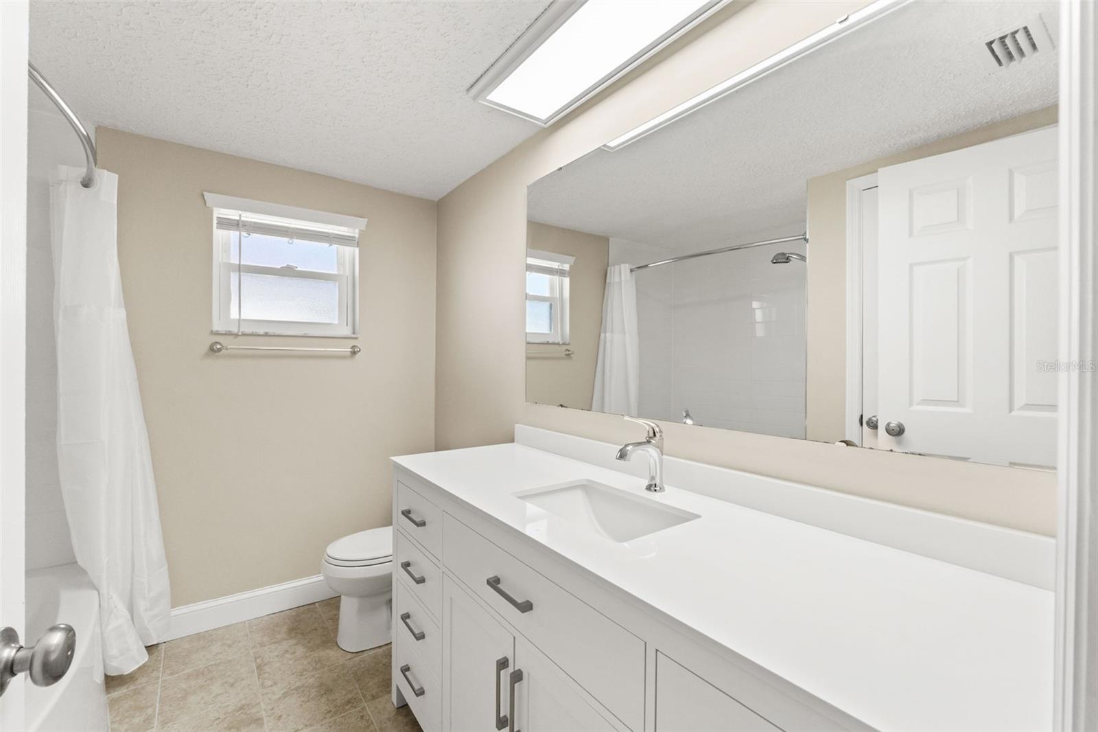 Image 32 of 60 For 3939 Rudder Way