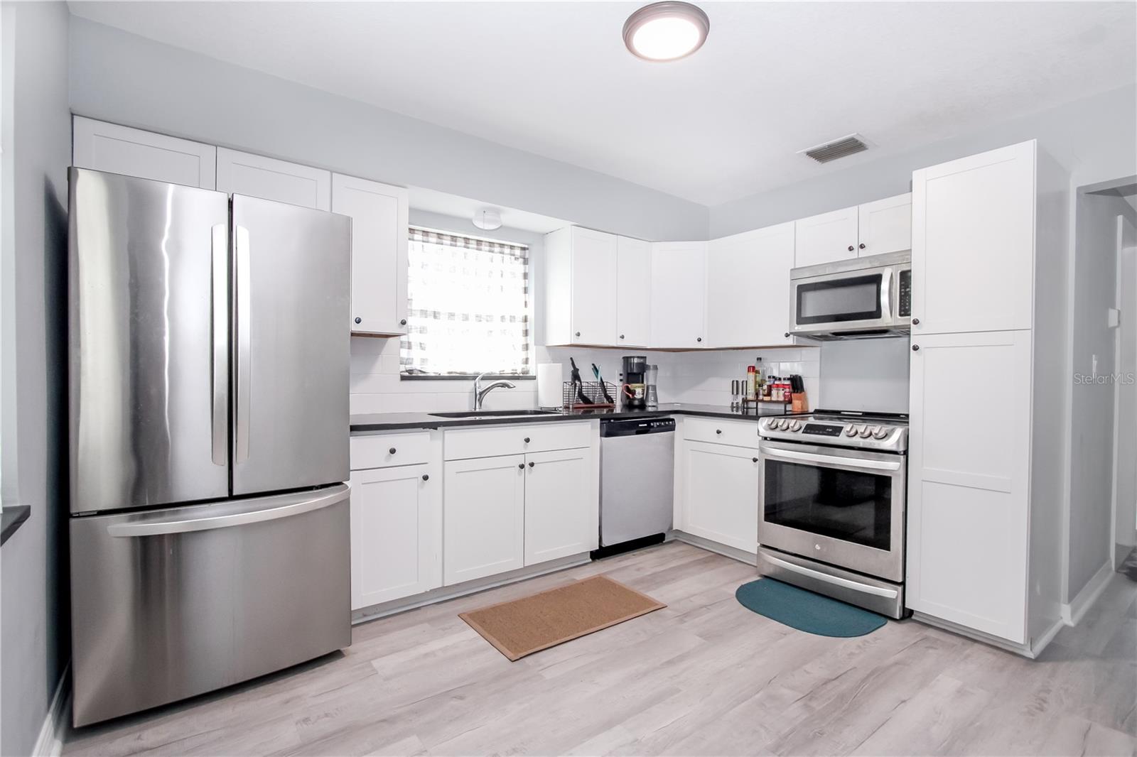 Image 4 of 13 For 3688 58th Avenue N