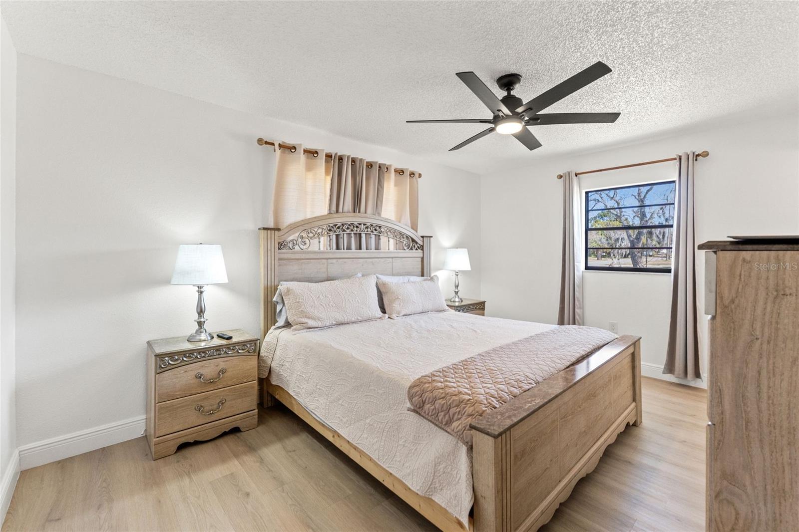 Image 21 of 39 For 8306 Needles Drive