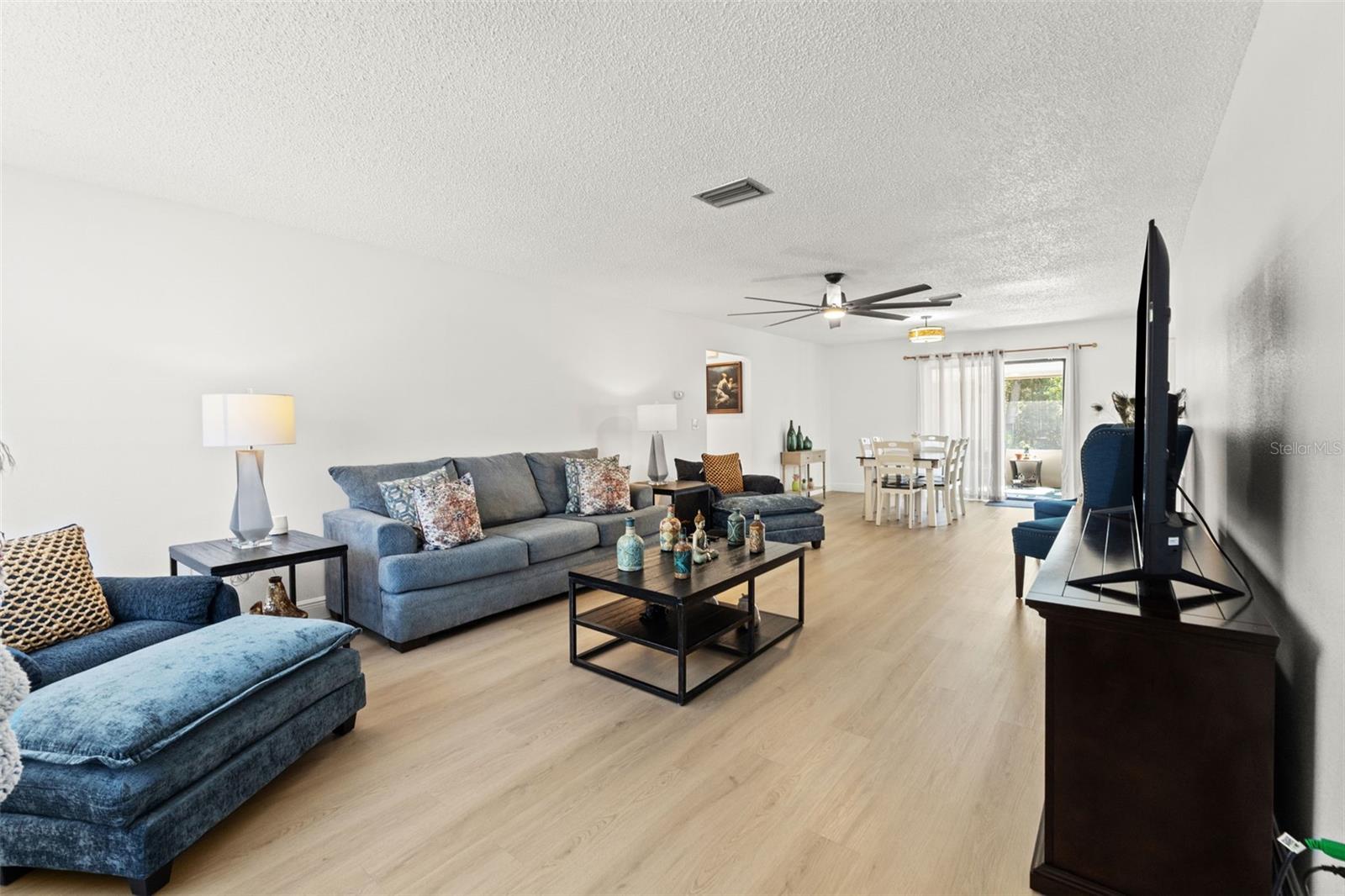 Image 5 of 39 For 8306 Needles Drive