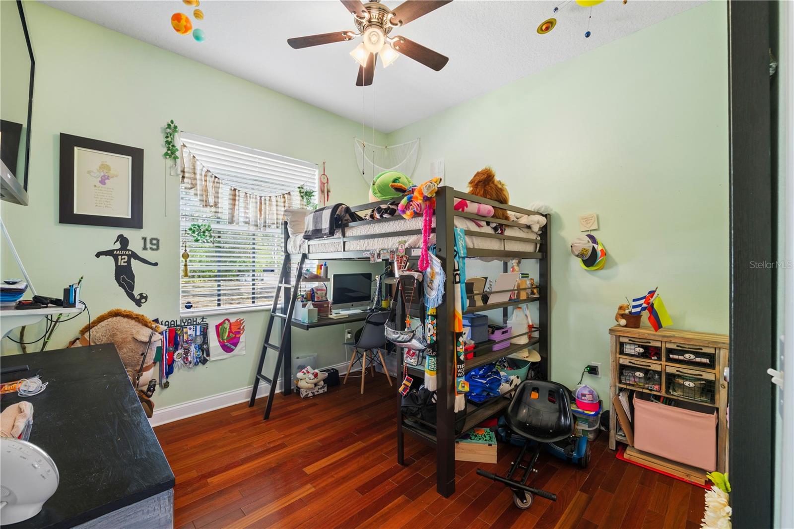 Image 18 of 43 For 11622 Timber Ridge Drive