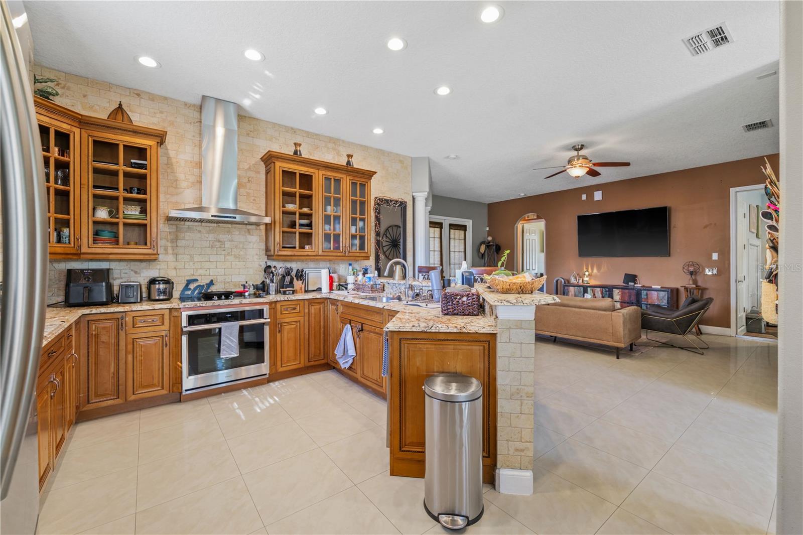 Image 4 of 43 For 11622 Timber Ridge Drive