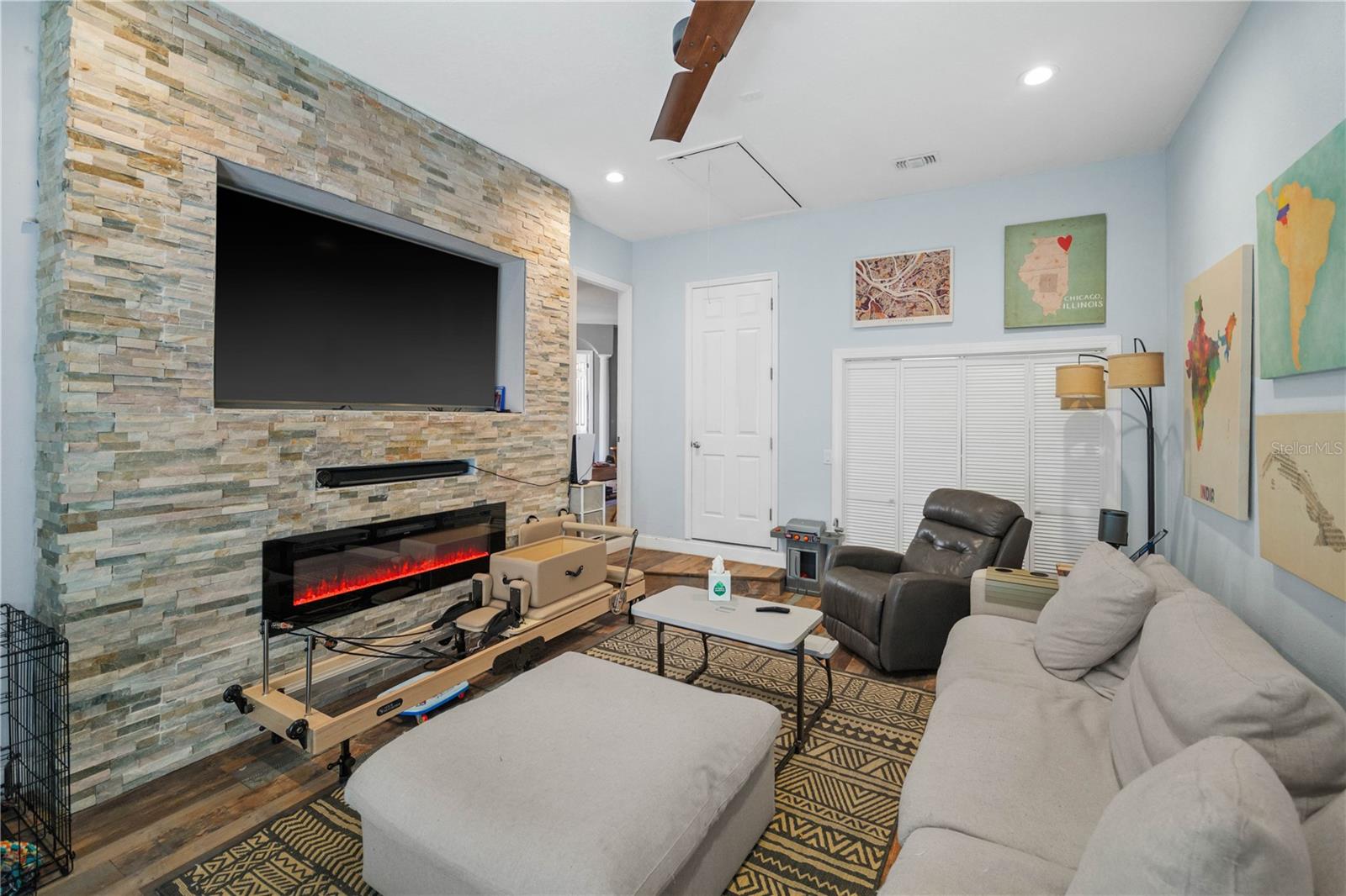 Image 8 of 43 For 11622 Timber Ridge Drive