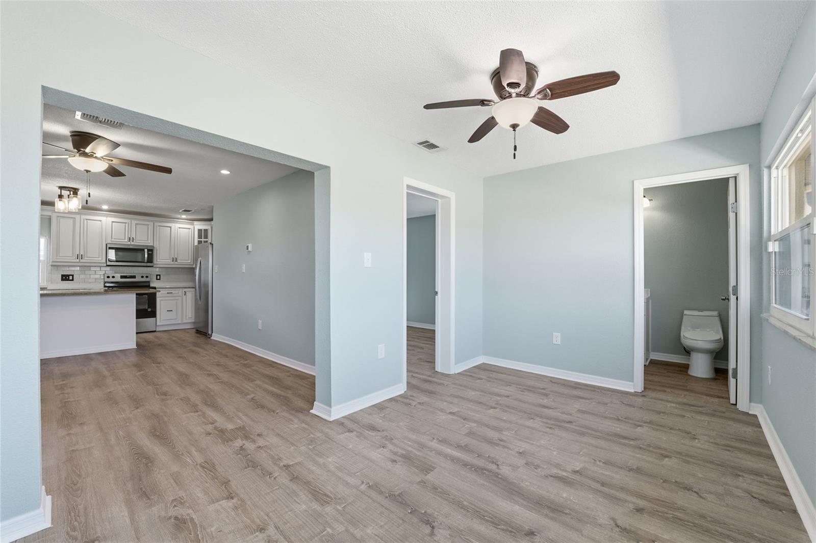 Image 19 of 29 For 5153 Turquoise Lane 102