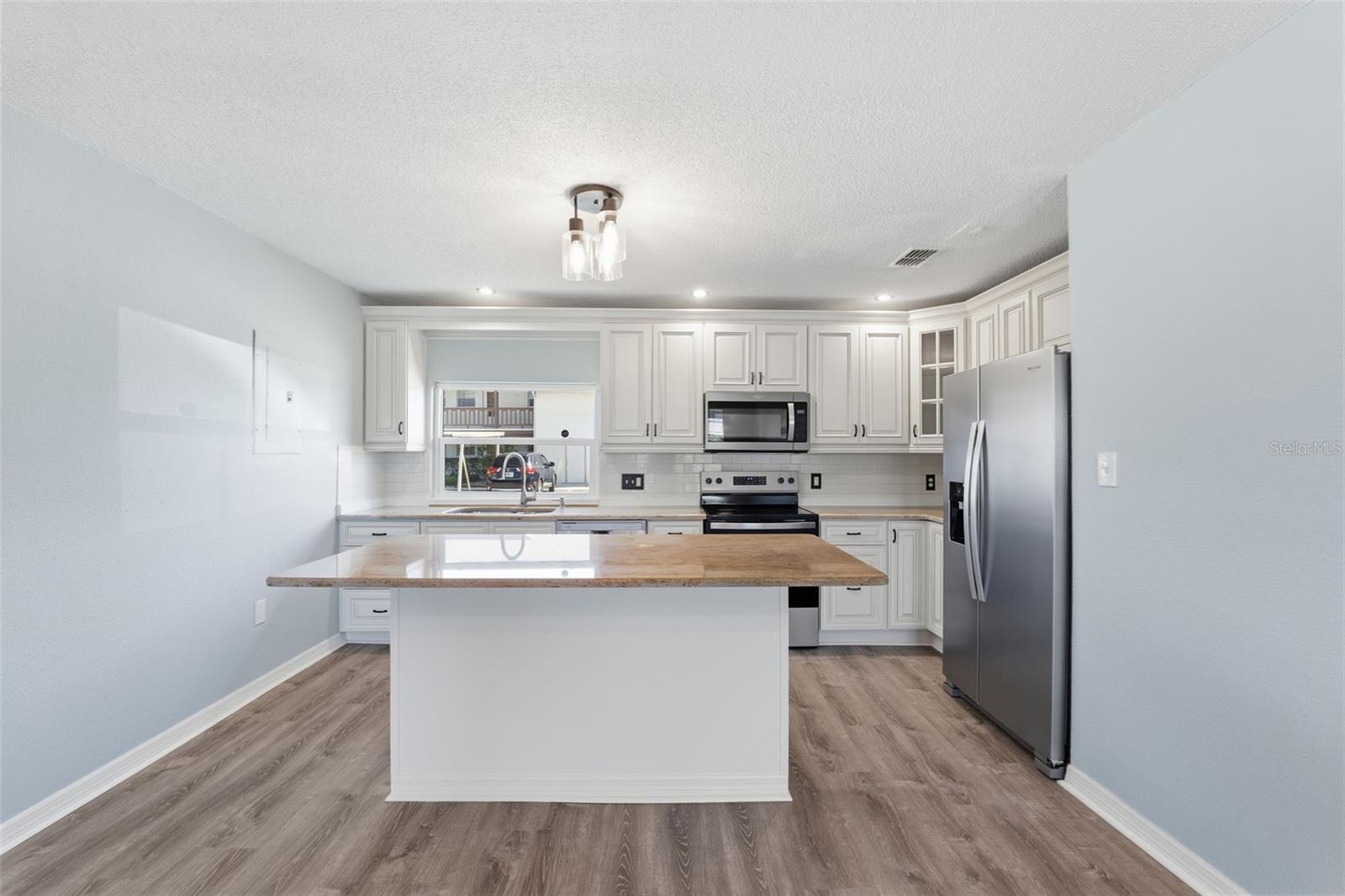 Image 8 of 29 For 5153 Turquoise Lane 102