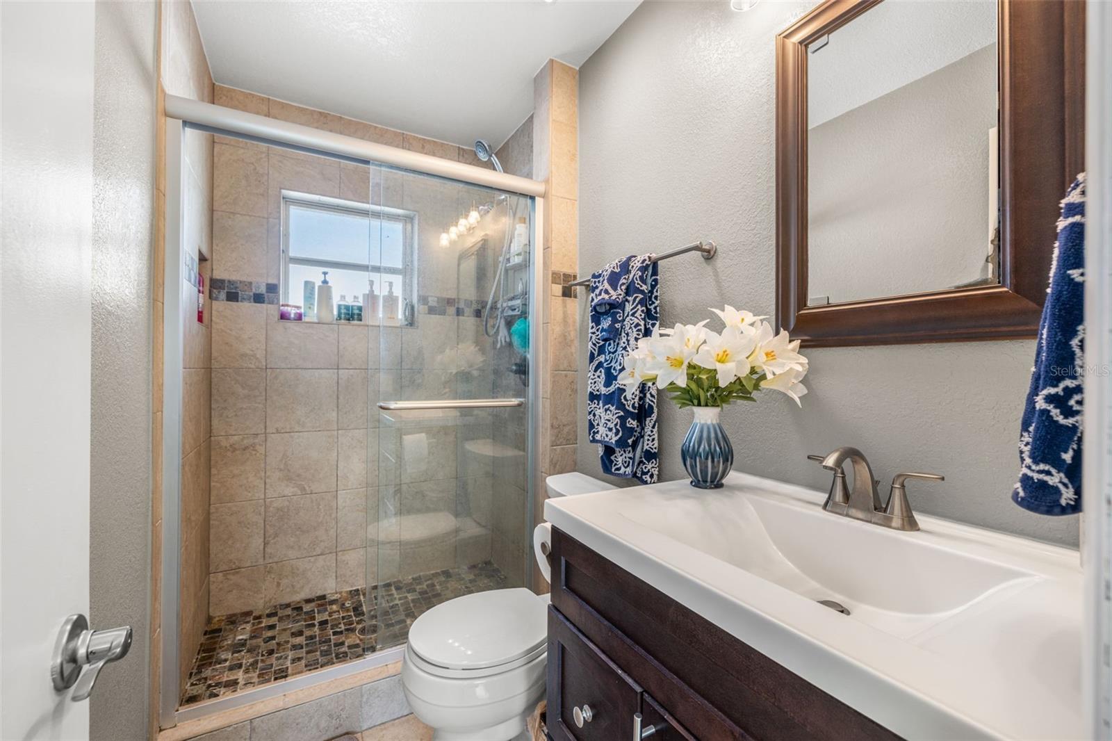 Image 17 of 35 For 744 63rd Avenue N