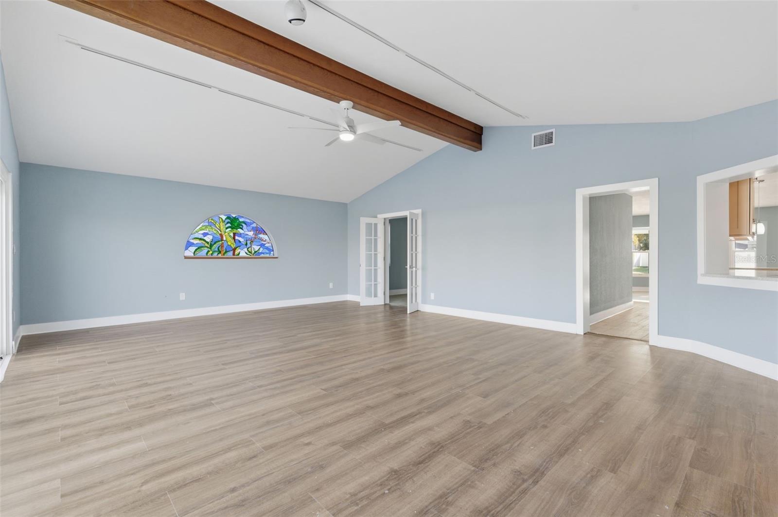 Listing photo id 17 for 11145 4th Street E