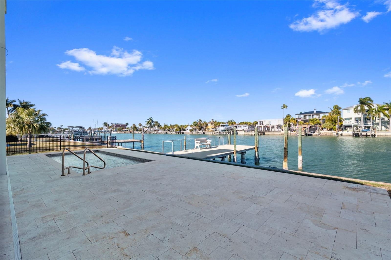 Listing photo id 26 for 11145 4th Street E