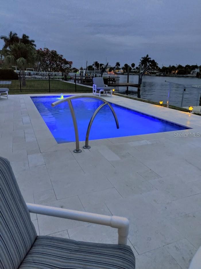 Listing photo id 29 for 11145 4th Street E