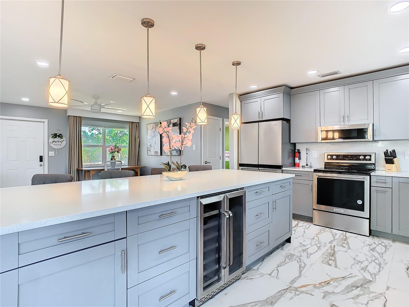 Image 12 of 38 For 10704 Donbrese Avenue