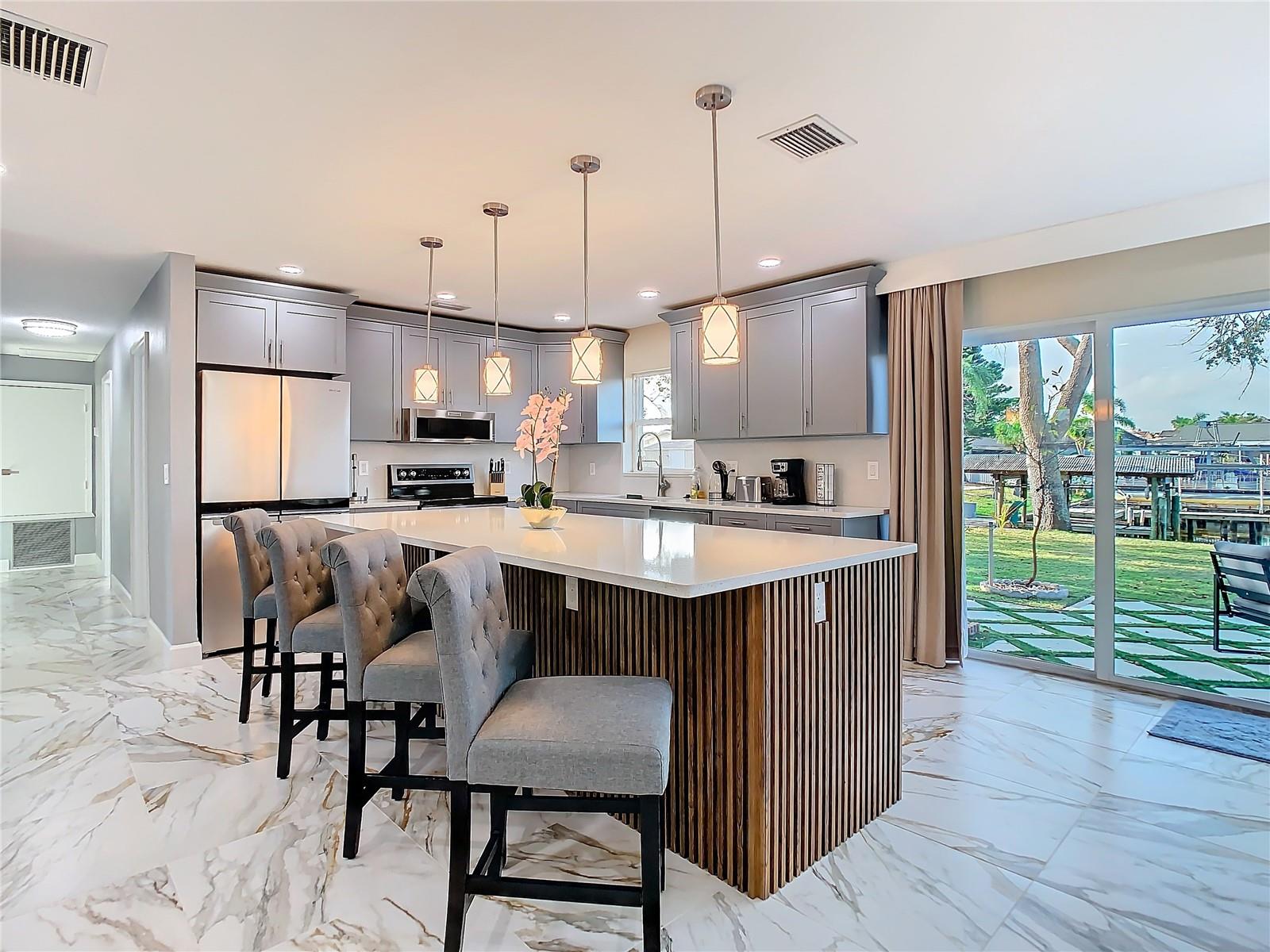 Image 13 of 38 For 10704 Donbrese Avenue