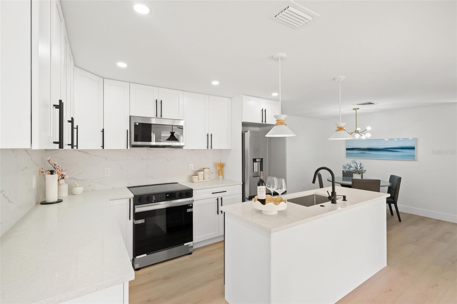 Image 10 of 39 For 12671 115th Street