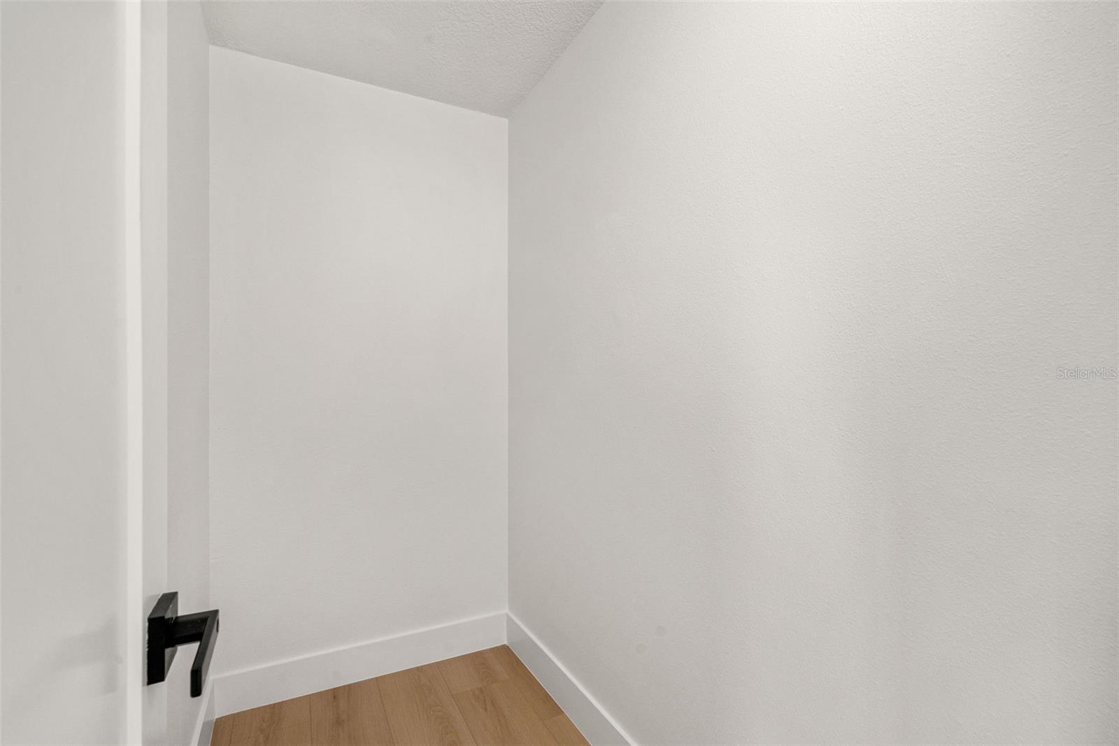 Image 20 of 39 For 12671 115th Street