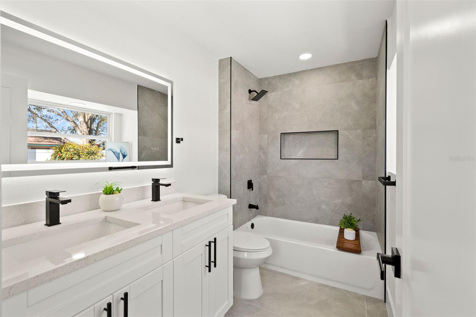 Image 25 of 39 For 12671 115th Street