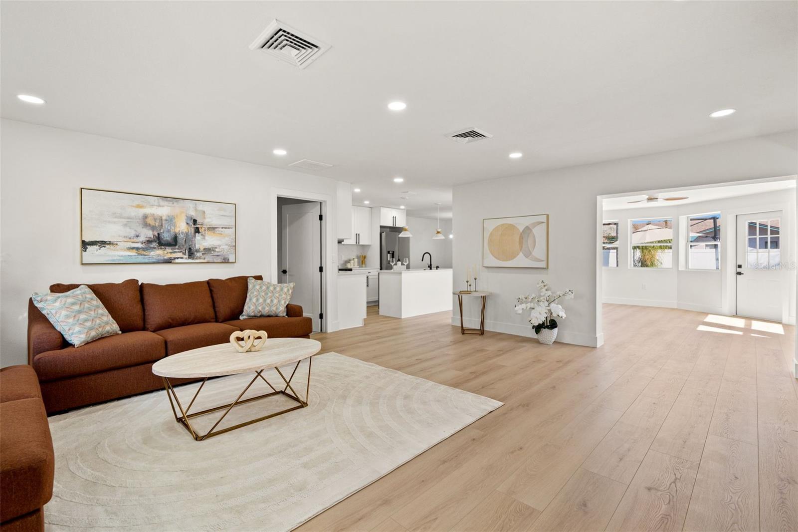 Image 4 of 39 For 12671 115th Street